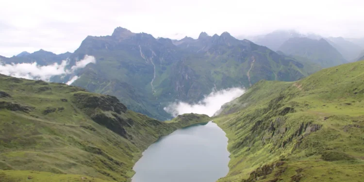 घुम्न जाने होइन मिक्वाखोको लामपोखरी?