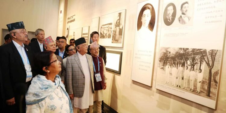 प्रधानमन्त्री ओलीले गरे चाउ संग्राहालयको अवलोकन