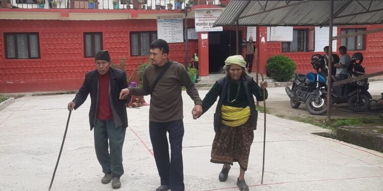 बैंक परिवर्तन हुँदा सामाजिक सुरक्षाभत्ता बुझ्न सास्ती