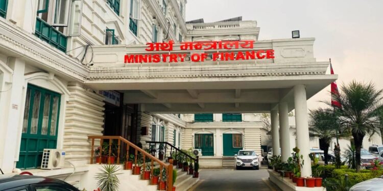 अर्थ मन्त्रालयमा ‘सरुवा’ आतङ्क, एक सातामै ८० कर्मचारीको जिम्मेवारी हेरफेर