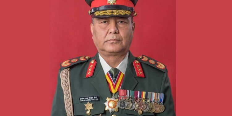 प्रधानमन्त्री ओलीपछि चीन भ्रमणमा जांदै प्रधानसेनापति सिग्देल