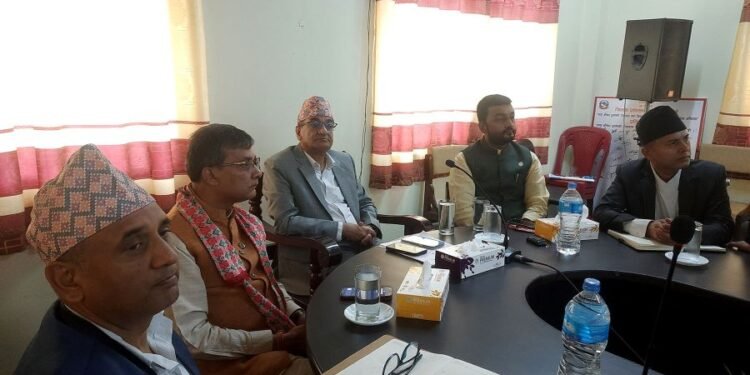 अवैध चोरीपैठारी र निकासी रोक्नका लागि समन्वय गरेर काम गर्नुपर्‍यो : गृहमन्त्री लेखक