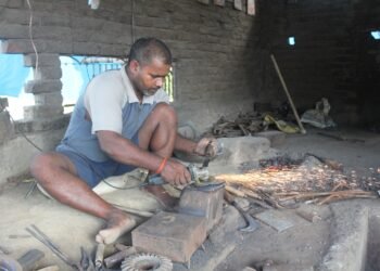 पुरानो आरनमा नयाँ चमक : शिवलाल लोहारको फलाम यात्रा
