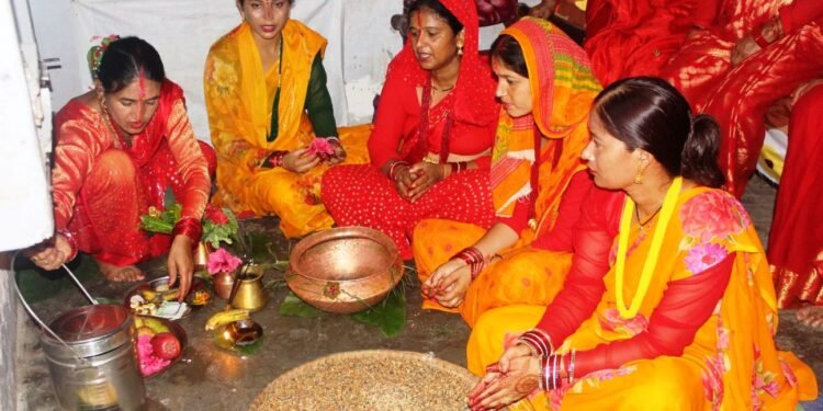 गौरापर्वको पहिलो दिन घरघरमा विरुडा राखियो