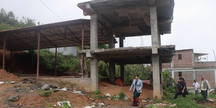 बजेट अभावमा भोजपुरको ‘शैक्षिक अनुसन्धान केन्द्र शिक्षक भवन’ निर्माण अलपत्र