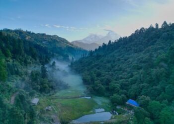 धार्मिक पर्यटनको सम्भावना बोकेको जलजला