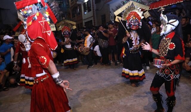 जीवित सङ्ग्रहालयको पहिचान बोक्दै मौलिक नाचहरु