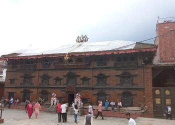 भूकम्पको दश वर्ष : अझै पाल र टेकोको भरमा कुमारी घर