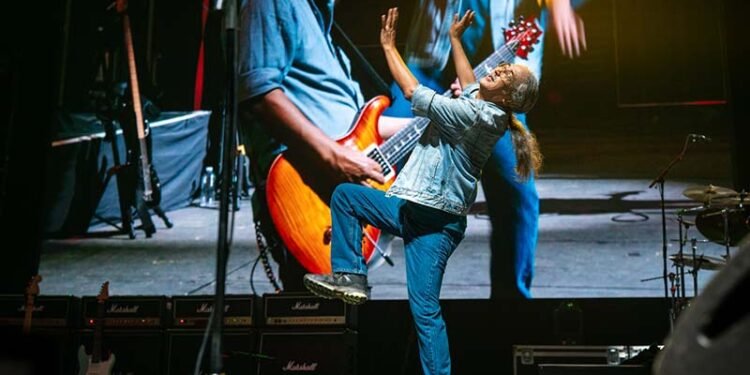 नेपथ्य युरोप यात्रा डेनमार्कमा ‘सोल्ड आउट’ नेपथ्य साँझ