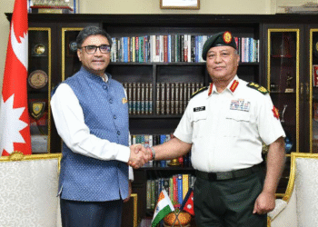 मिस्रीले सेना प्रमुखलाई जङ्गी अड्डामा भेटे