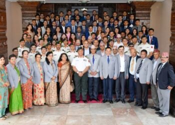 इन्टर्नसीप पूरा गरेका ६० चिकित्सकलाई प्रमाणपत्र वितरण