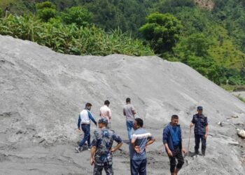 वर्षायाममा पनि कालीगण्डकीमा अवैध दोहन