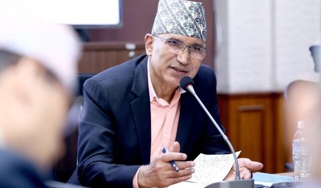 अर्थमन्त्री पौडेलद्वारा समयतालिका बनाएर बजेट कार्यान्वयन गर्न निर्देशन