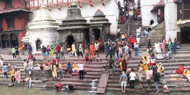 पशुपतिमा जनैपूर्णिमाको चहलपहल (फोटोपिचर)