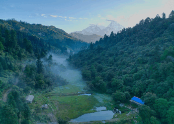 धार्मिक पर्यटनको सम्भावना बोकेको जलजला