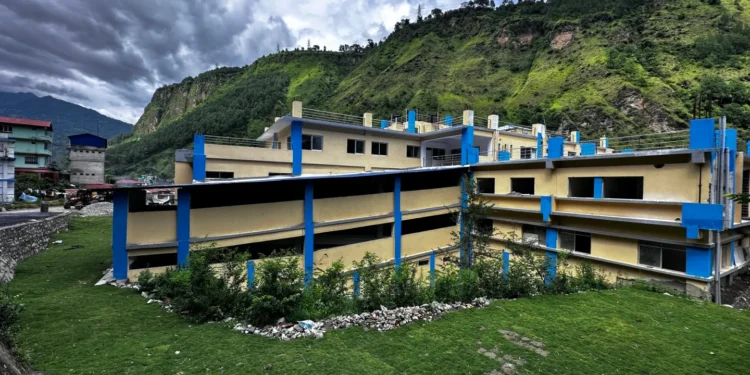 बेनी प्रदेश अस्पताल : नयाँ भवनबाट अन्तरङ्ग र बहिरङ्ग सेवा