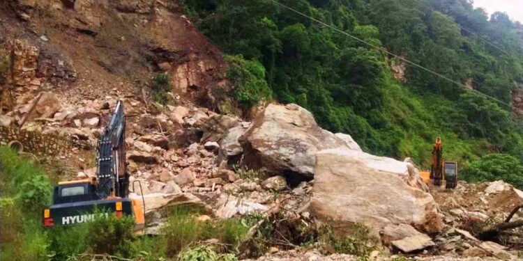 गुल्मीमा कालीगण्डकी करिडोर र रिडी–वामीटक्सार सडक अवरुद्ध