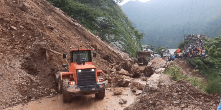 नारायणगढ–मुग्लिङ सडक र महाकाली राजमार्ग अवरुद्ध