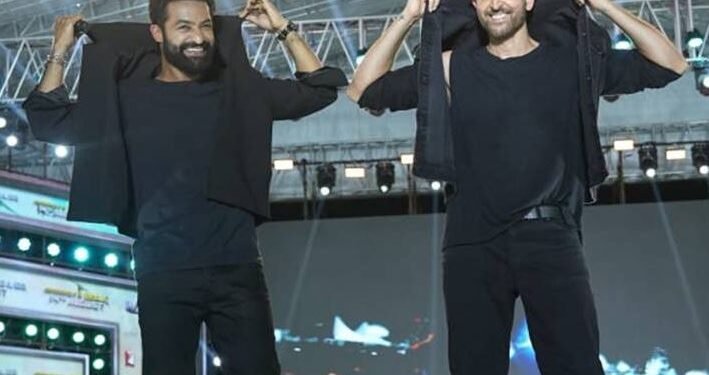 ऋतिक र जुनिएर एनटिआरको फिल्ममा १० लाख भन्दा बढीको चासो