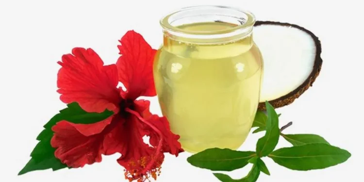 मेथी, अमला र फूलबाट बनाउनुहोस् यो विशेष तेल, कपाल झर्न गर्छ कम