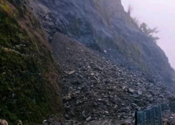 पहिरोले बेनी–जोमसोम सडकको म्याग्दी खण्ड अवरुद्ध