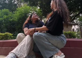 ग्ल्यामर ब्यान्डरोलभन्दा बाहिर: दिशा पटानीको गाईगोठमा माया र मुस्कान