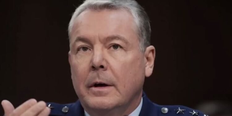 अमेरिकी रक्षामन्त्री पिट हेगसेथले गरे पेन्टागनको गुप्तचर प्रमुख बर्खास्त