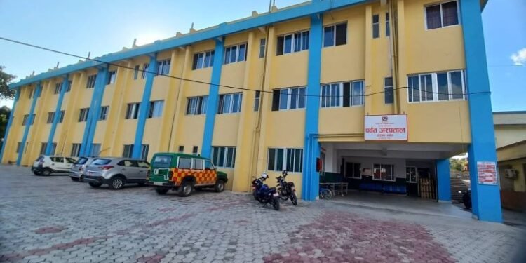 प्रदेश अस्पतालमा एकैपटक बाह्र वटा प्रयोगशाला