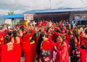 ऐतिहासिक नाच्नेडाँडामा गुञ्जिए तीजका भाका