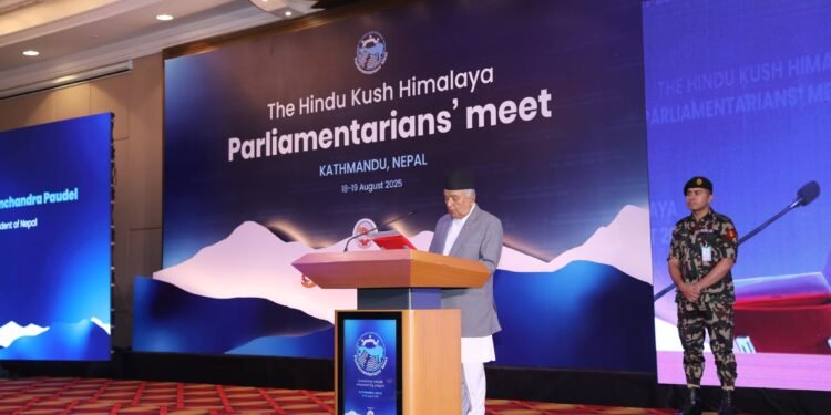 जलवायु परिवर्तनले ल्याएको संकटापन्न अवस्थालाई मिलेर पार लगाऔँ : राष्ट्रपति पौडेल