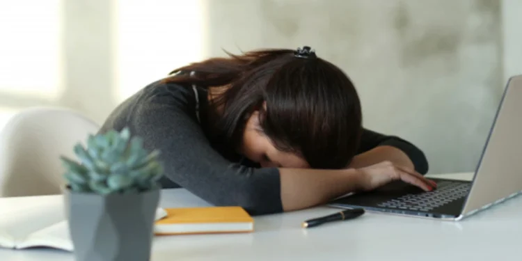 यी बानीले चुपचाप ऊर्जा चुस्छन्, आजै परिवर्तन नगरे थकान र आलस्य बढ्दै जान्छ