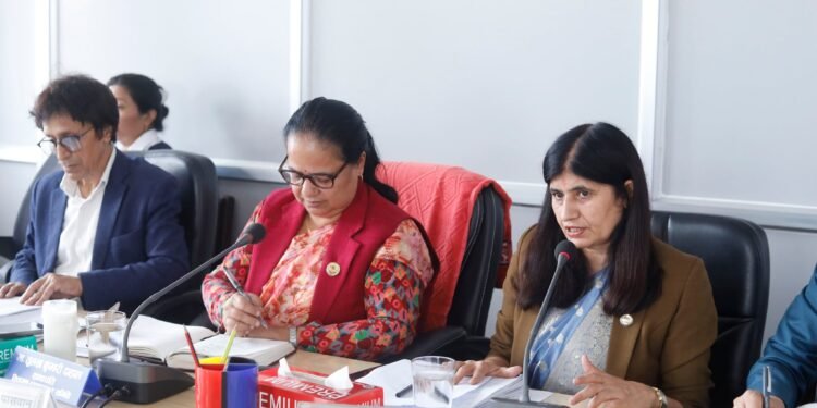 संघीय निजामती विधेयकमा नयाँ मोड, अब ६० वर्षमा अवकाश