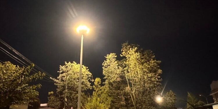 काठमाडौँमा १२ वटा हाई मास्ट लाइट जडान