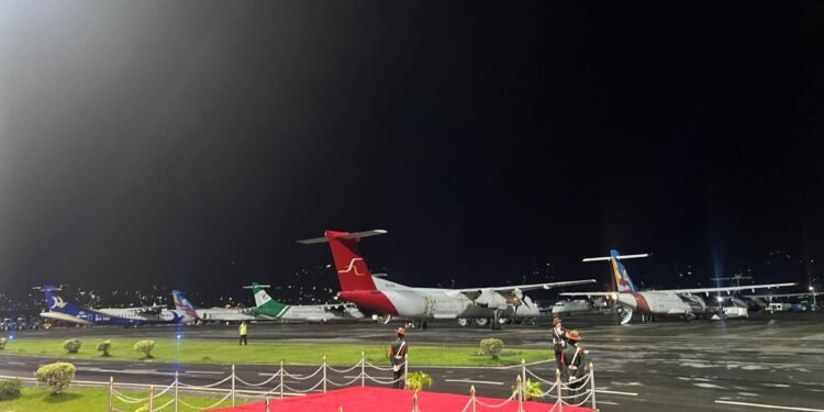 दसैँमा वर्षेनी महङ्गो भाडाको मारमा हवाई यात्रु