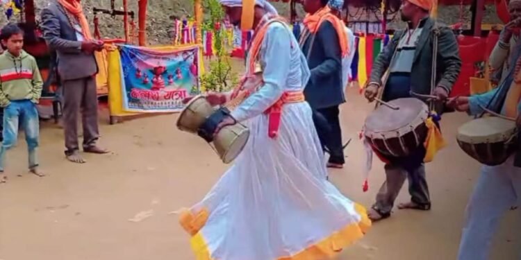 सुदूरपश्चिमको हुडकेली नृत्य लोप हुने अवस्थामा