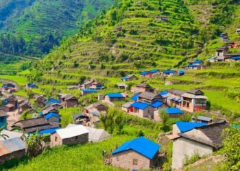 दसैँ सुरु भएपछि गाउँमा चहलपहल बढ्यो