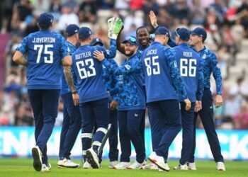 इङ्ल्याण्डसँगको एक दिवसीय क्रिकेटमा दक्षिण अफ्रिकाको लज्जाजनक हार