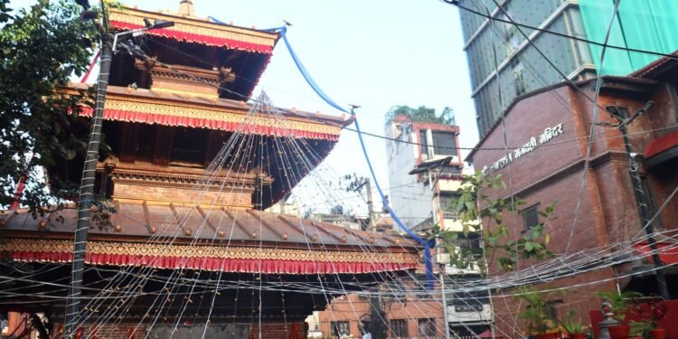 आश्विन शुक्ल तृतीयाः गीत सङ्गीत क्षेत्रमा लागेकाले विशेष पूजा आराधना गरिने चन्द्रघण्टा देवीको साधना गरिँदै