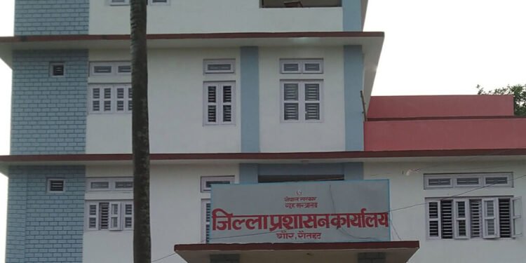 रौतहटमा शनिबार बिहानसम्म निषेधाज्ञा र कर्फ्यु