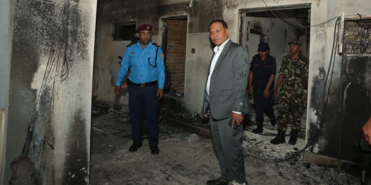 मन्त्री घिसिङद्वारा जलेका सवारीसाधन व्यवस्थापन गर्न निर्देशन