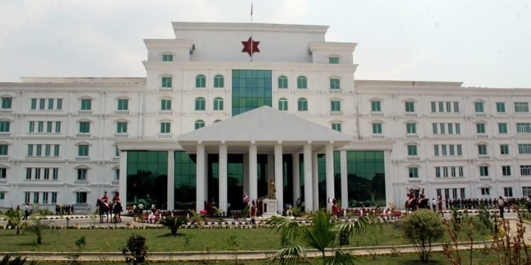 लुटपाटमा संलग्न २६ जना पक्राउ