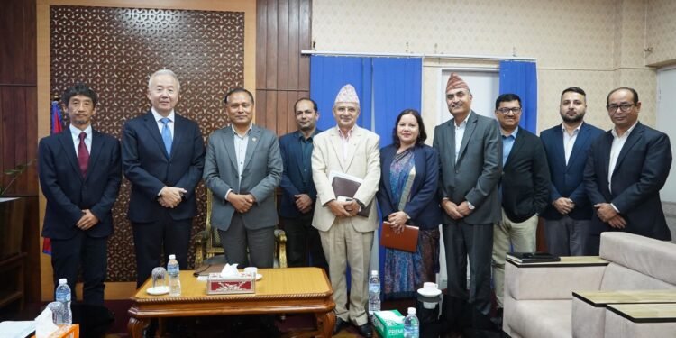 मन्त्री घिसिङसँग जापानी राजदूतको शिष्टाचार भेट