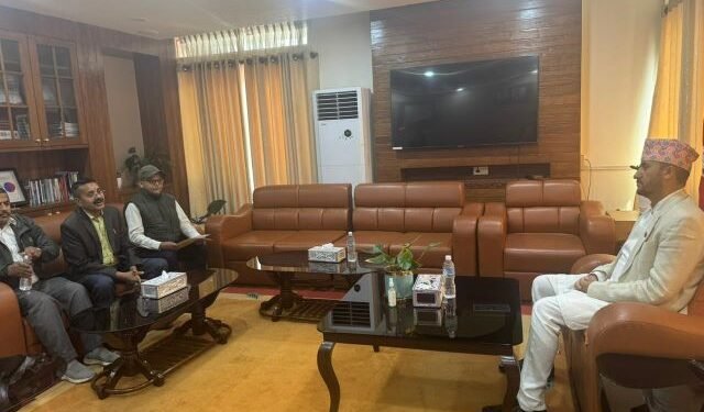 सूचनाको हकको प्रभावकारी कार्यान्वयन हुन्छ : सञ्चारमन्त्री खरेल