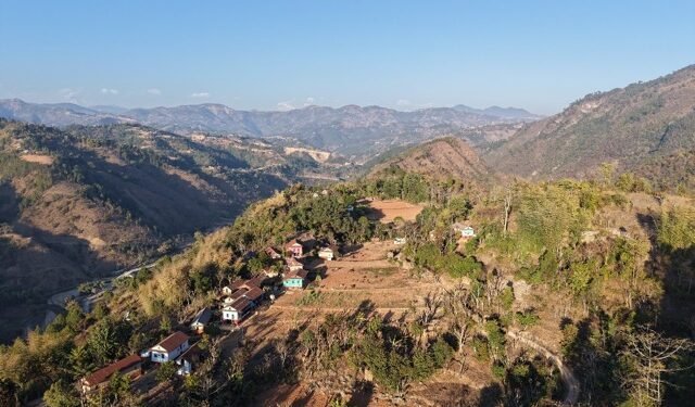 आलेखः बसाइँसराईले बाँझिदै खेतीयोग्य जमिन