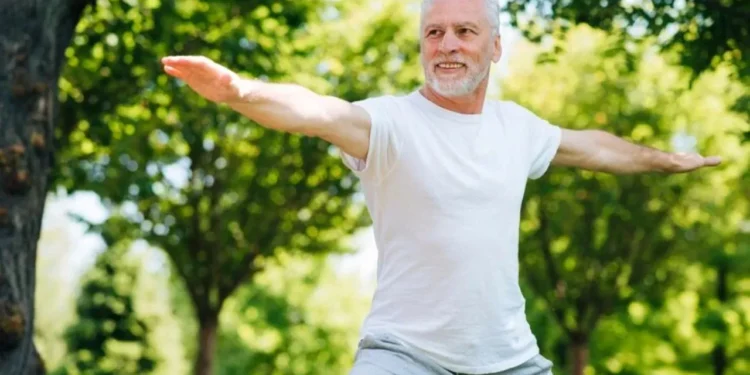 ५० वर्ष पार गरेका व्यक्तिहरूका लागि खुसीको खबर: मस्तिष्क स्वस्थ राख्न शौकहरू अपनाउनुहोस्