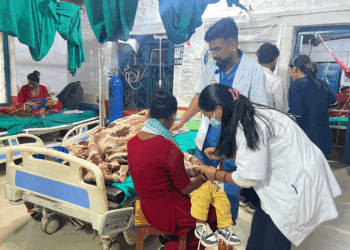 दैलेख अस्पतालमा बिरामीको बढ्दो चाप, उपचारमा समस्या
