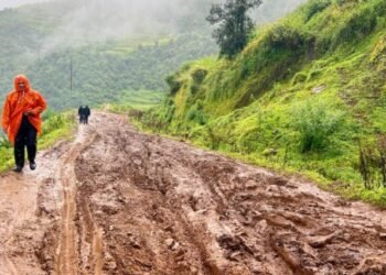 सालझण्डी-ढोरपाटन सडक तीन दिनपछि सञ्चालनमा आयो