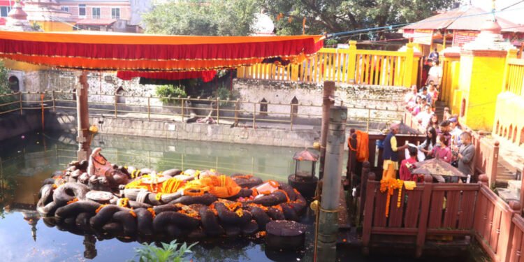 नवरात्र नजिकिएसँगै सिँगारिँदै काठमाडौँ उपत्यकाका शक्तिपीठ