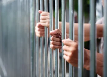 सङ्खुवासभामा ५५ जना क्षमताको कारागारमा १३९ कैदीबन्दी