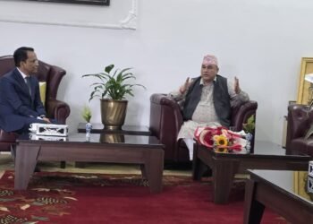 सुदूरपश्चिमका मूख्यमन्त्रीले भेटे राष्ट्र बैंकका गभर्नर